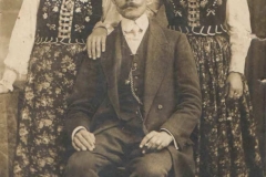 Franciszek Matyjasik z siostrami